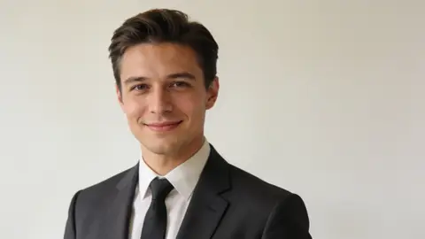 Как сделать деловое фото для LinkedIn на телефон: свет, поза и 20 кадров